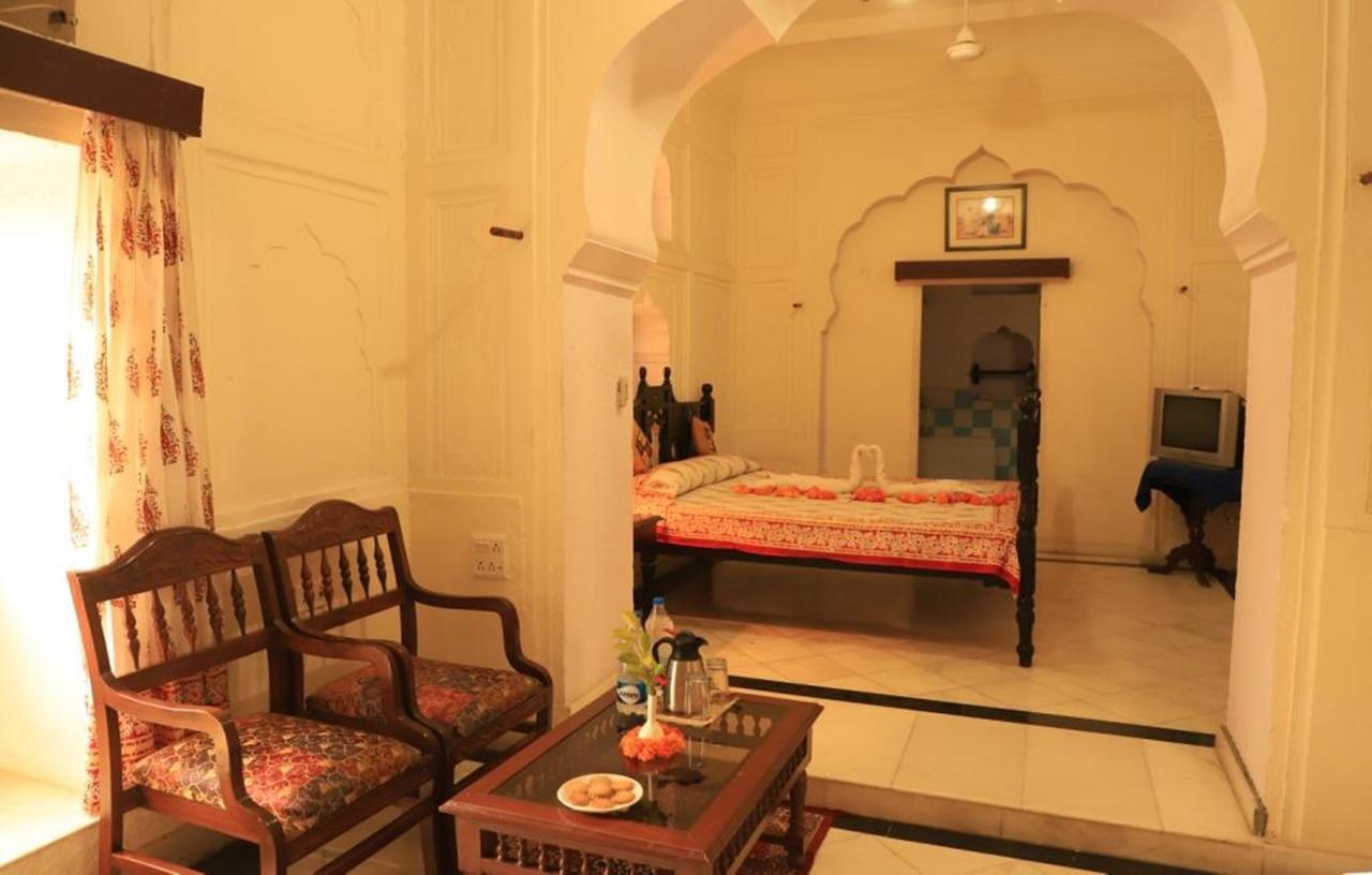 Mahal Khas Palace بهاراتبور المظهر الخارجي الصورة